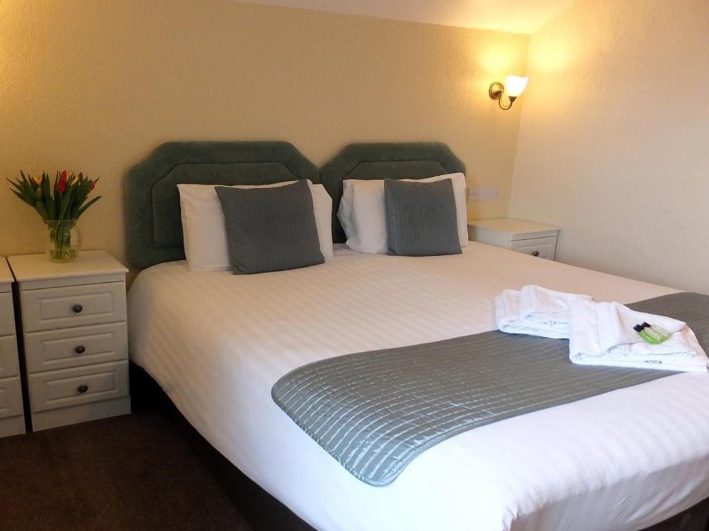 Holmlea Guest House Exclusively For Adults 温德米尔 外观 照片